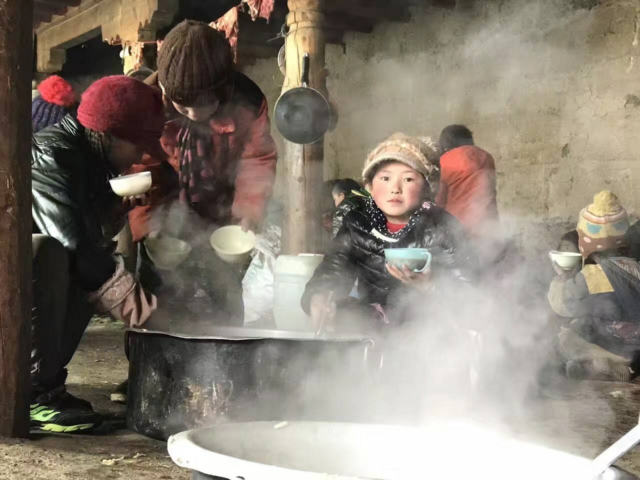 大连黄杰个人护理服务有限公司公益回顾丨家国同欢月同圆 温暖满载甘孜州(图10)